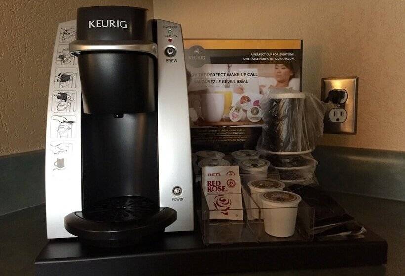 ホテル Days Inn By Wyndham Estevan