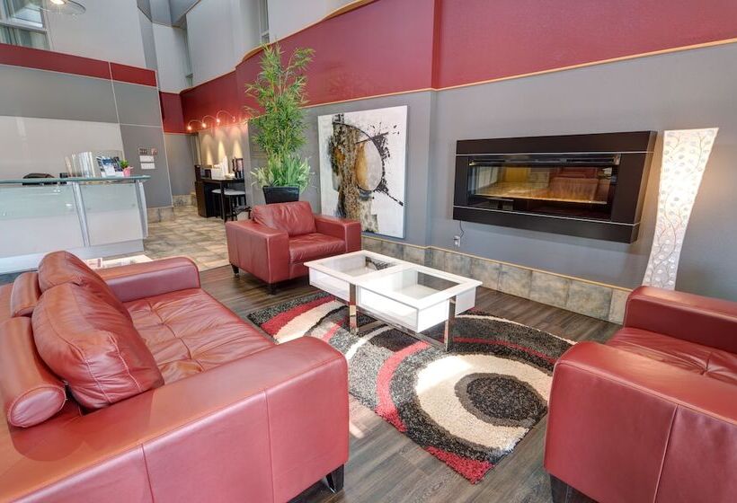هتل Days Inn By Wyndham Estevan