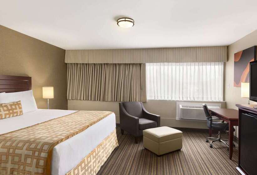 هتل Days Inn By Wyndham Terrace