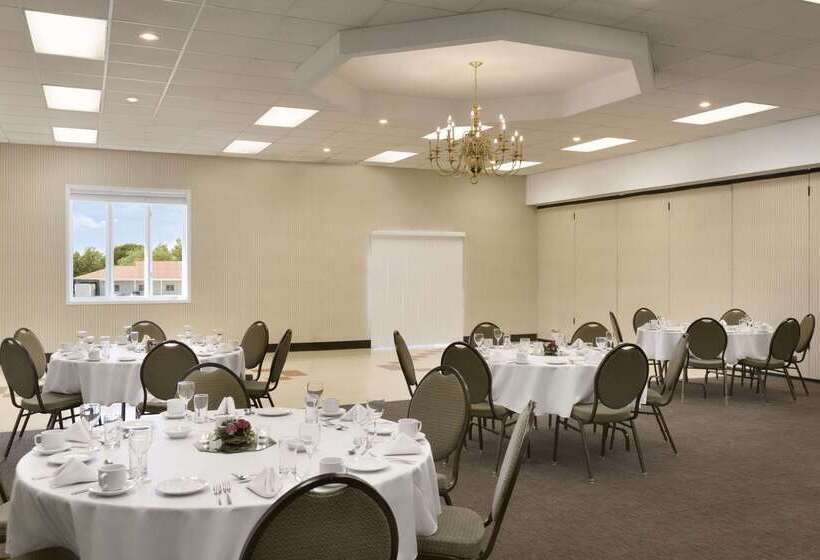 בית מלון כפרי Days Inn By Wyndham Bridgewater Conference Center
