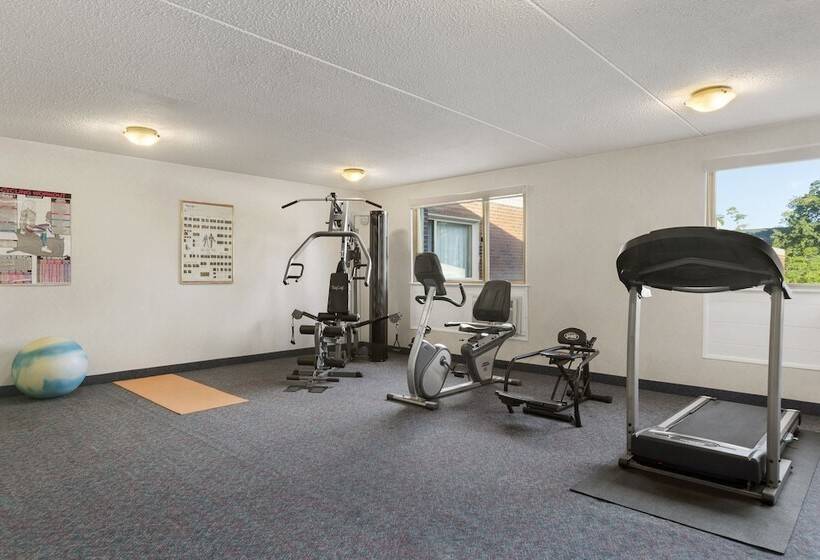 فندق Days Inn By Wyndham Bridgewater Conference Center