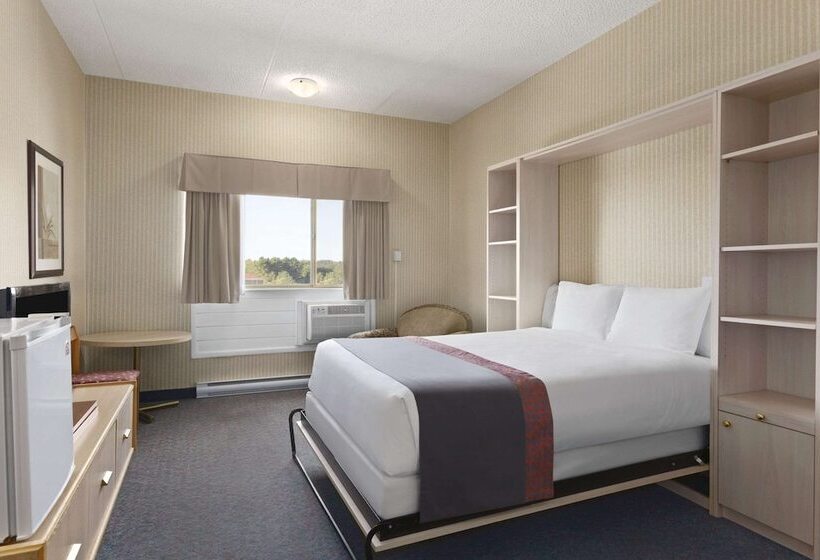 فندق Days Inn By Wyndham Bridgewater Conference Center