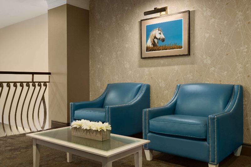 فندق Days Inn & Suites By Wyndham Brandon