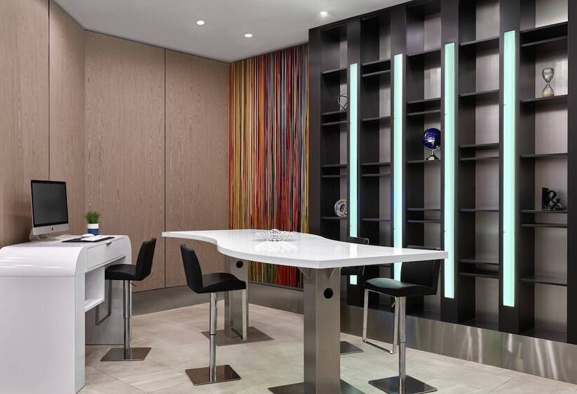 Delta Hotels By Marriott Edmonton Centre Suites