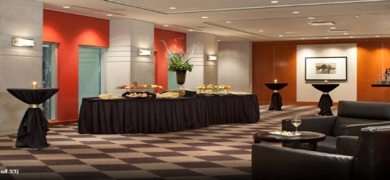 Delta Hotels By Marriott Vancouver Downtown Suites