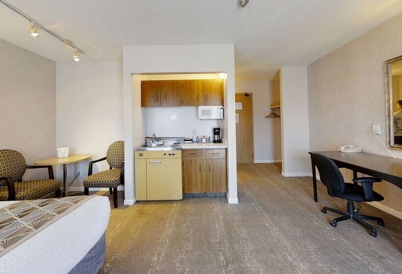 Отель Dilworth Inn