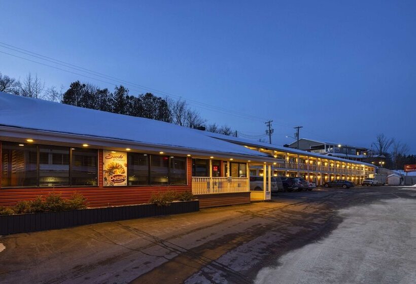 فندق Econo Lodge Miramichi