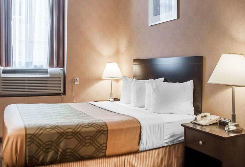 فندق Woodstock Inn And Suites