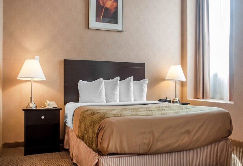 فندق Woodstock Inn And Suites