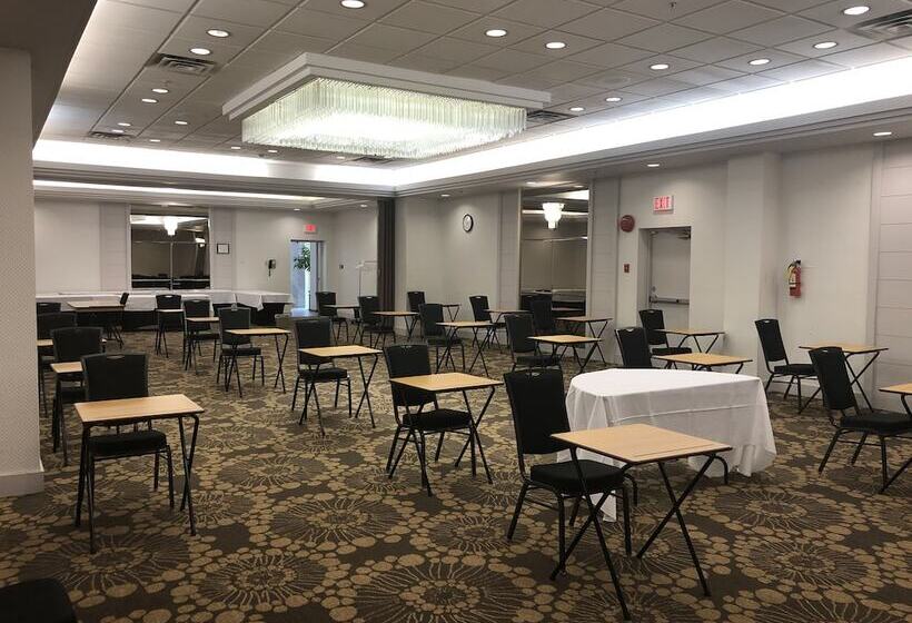 Executive Suites Hotel & Conference Center, Metro Vancouver