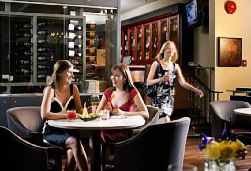 Executive Hotel Vancouver Airport