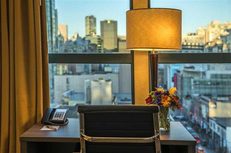 Grand Park Hotel & Suites Downtown Vancouver, Ascend Hotel Collection
