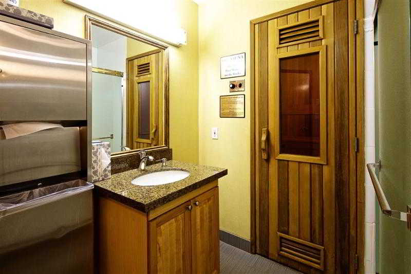 Grand Park Hotel & Suites Downtown Vancouver, Ascend Hotel Collection