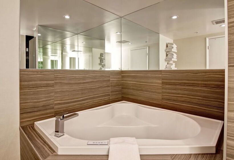 בית מלון כפרי Hampton Inn & Suites By Hilton Calgary Airport
