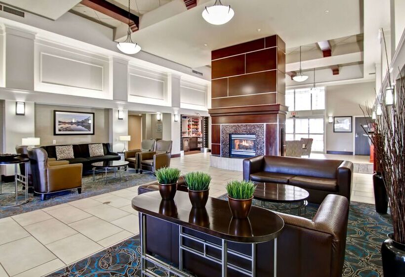 בית מלון כפרי Hampton Inn & Suites By Hilton Calgary Airport