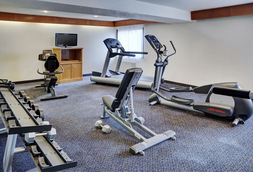 בית מלון כפרי Days Inn By Wyndham Drayton Valley