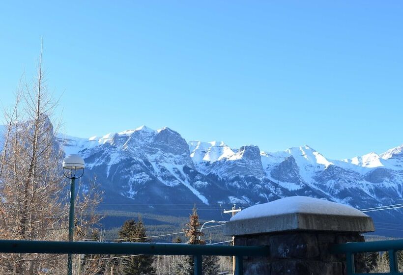 호텔 Pocaterra Inn & Waterslide