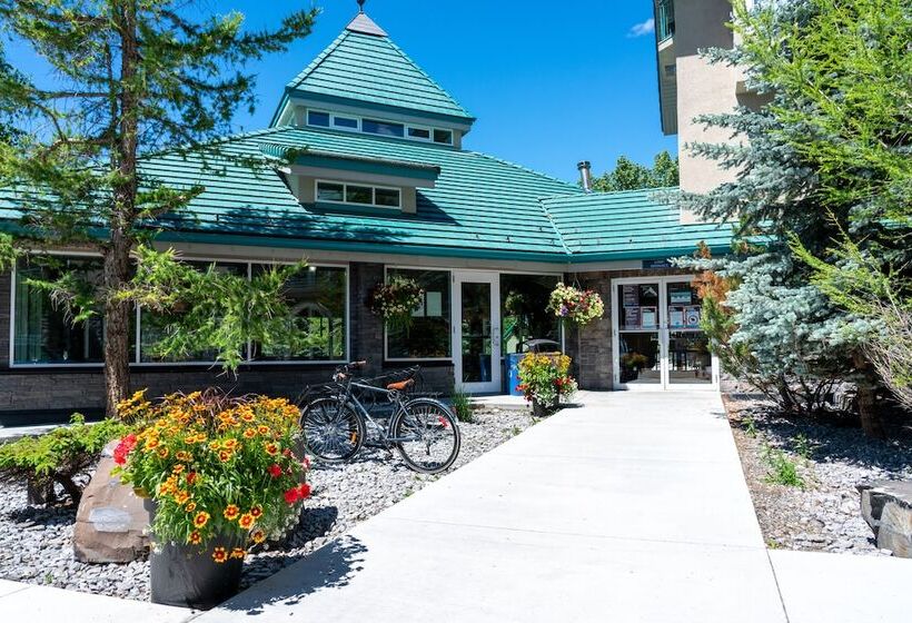 호텔 Pocaterra Inn & Waterslide