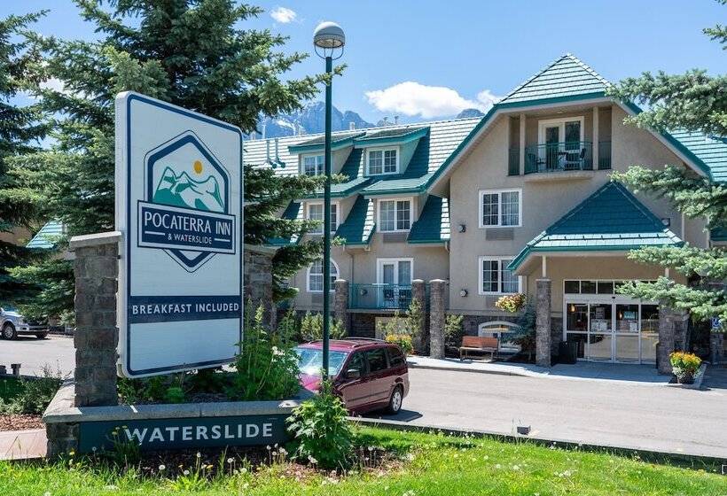 호텔 Pocaterra Inn & Waterslide