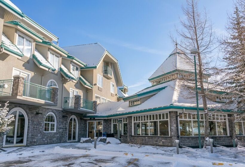 호텔 Pocaterra Inn & Waterslide