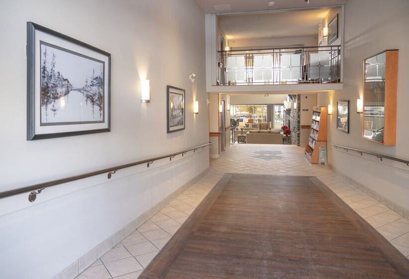 호텔 Pocaterra Inn & Waterslide