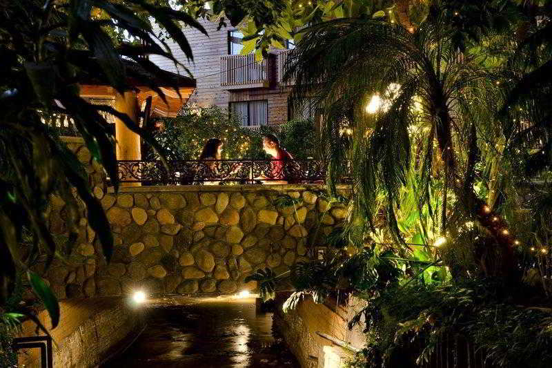 בית מלון כפרי Prestige Vernon Lodge