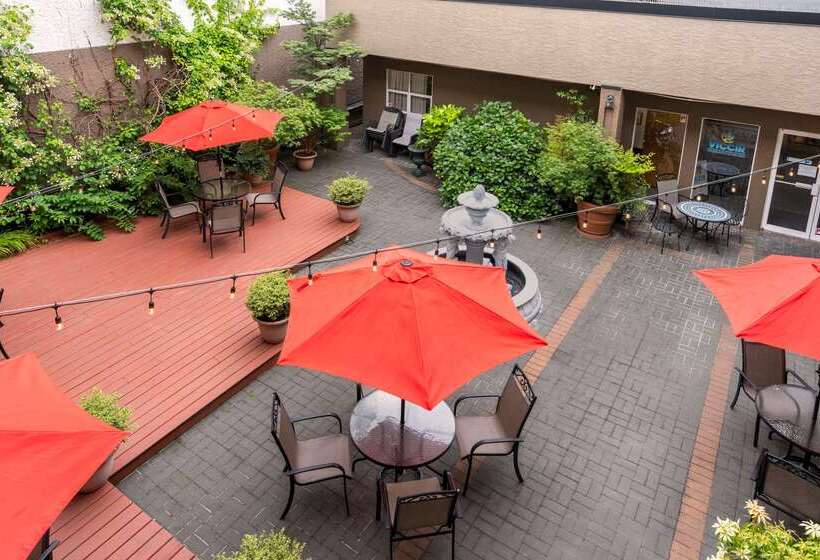 호텔 Quality Inn Downtown Inner Harbour