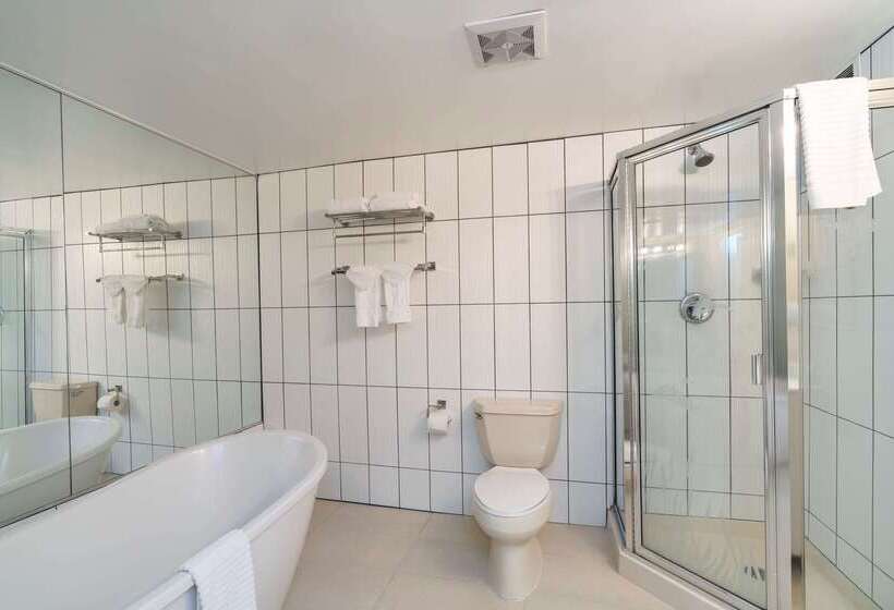 호텔 Quality Inn Downtown Inner Harbour