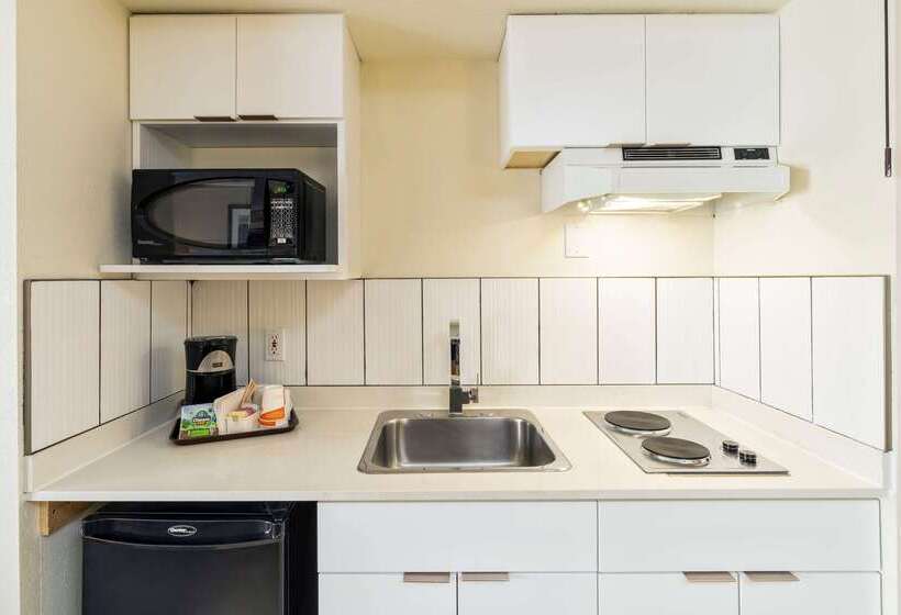 호텔 Quality Inn Downtown Inner Harbour