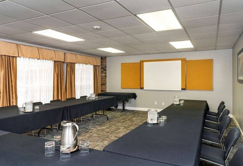 호텔 Quality Inn Downtown Inner Harbour