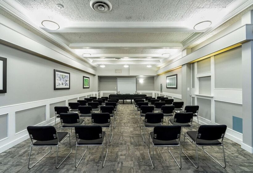 호텔 Quality Inn Downtown Inner Harbour