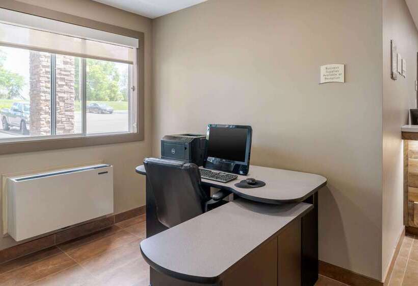 هتل Quality Inn & Suites