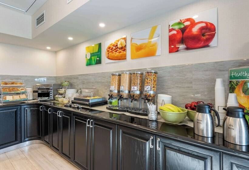 فندق Quality Inn & Suites