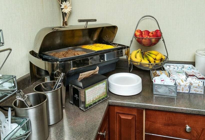 酒店 Quality Inn & Suites