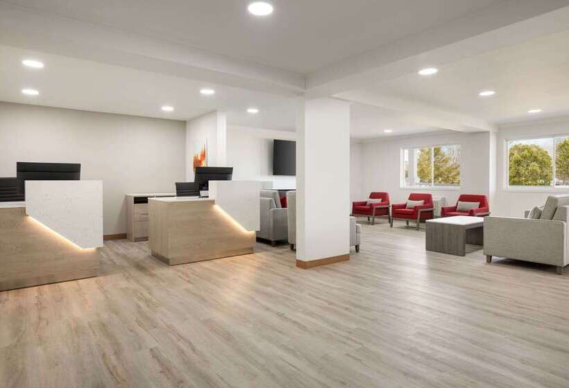 فندق Ramada By Wyndham Miramichi New Brunswick