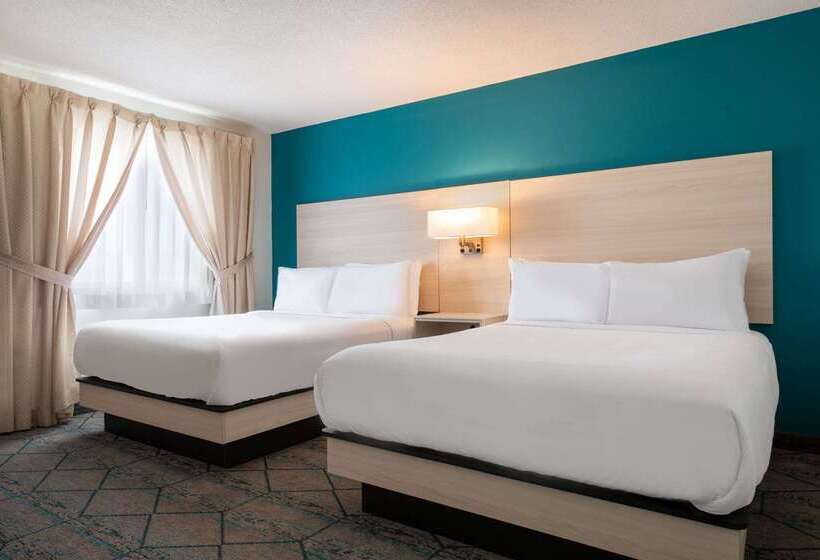 فندق Ramada By Wyndham Miramichi New Brunswick