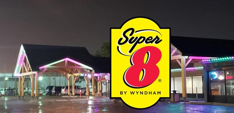 فندق Super 8 By Wyndham Spruce Grove