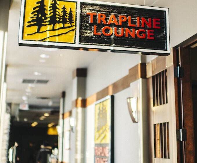 فندق The Explorer