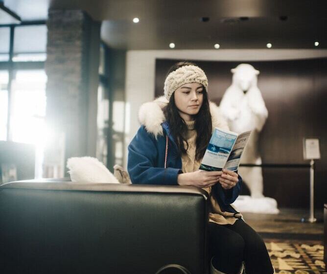 فندق The Explorer