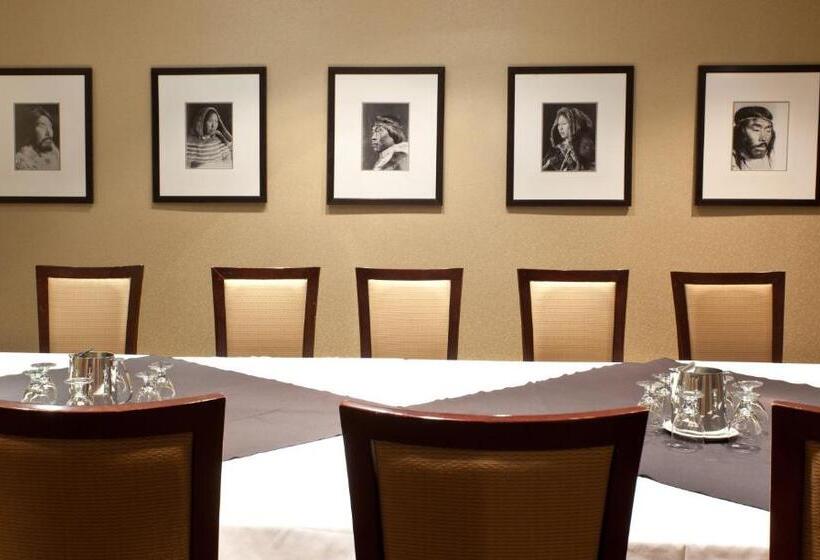 فندق The Frobisher Inn