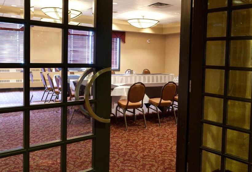 فندق The Frobisher Inn