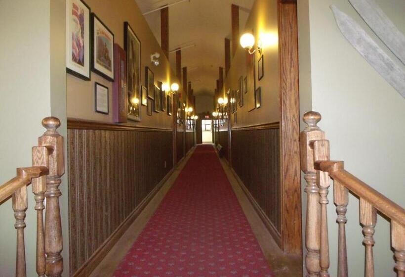 בית מלון כפרי The Georgetown Inn