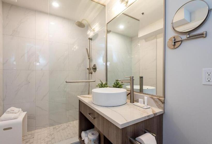 酒店 The Glenerin Inn