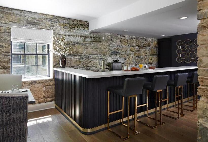 酒店 The Glenerin Inn