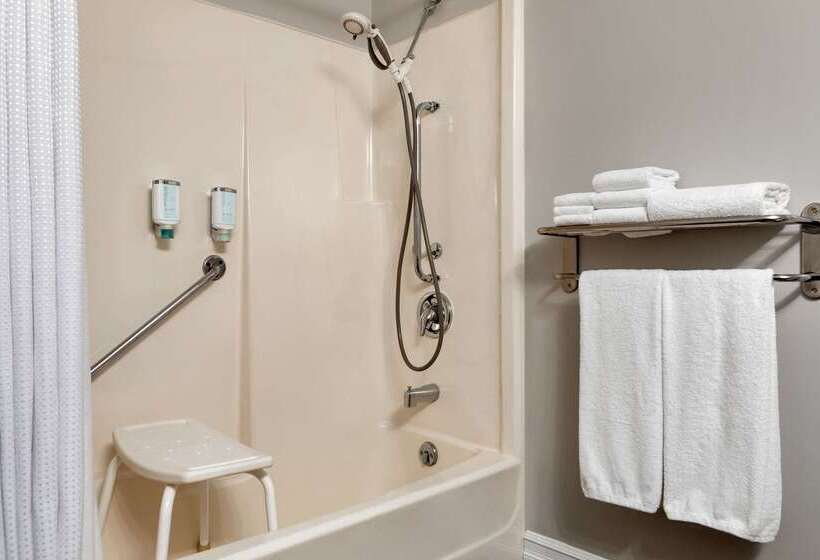 فندق Travelodge Suites By Wyndham New Glasgow