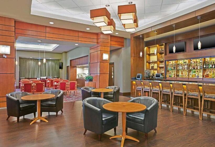 Grand Park Hotel Vancouver Airport, Ascend Hotel Collection