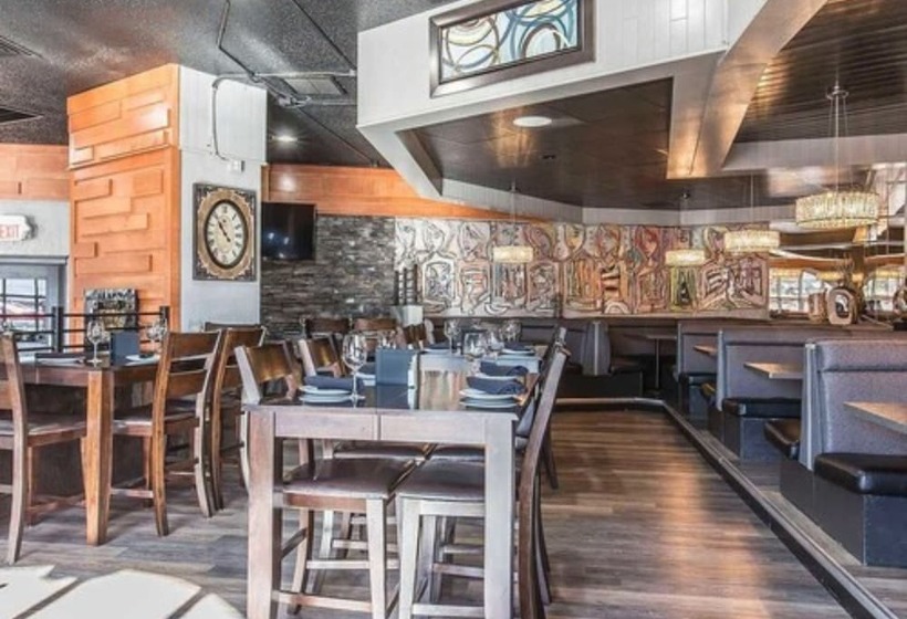 בית מלון כפרי Wyndham Garden Medicine Hat Conference Center