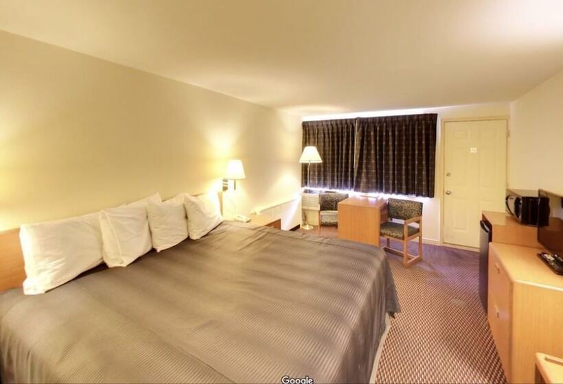 فندق على الطريق Travelers Inn