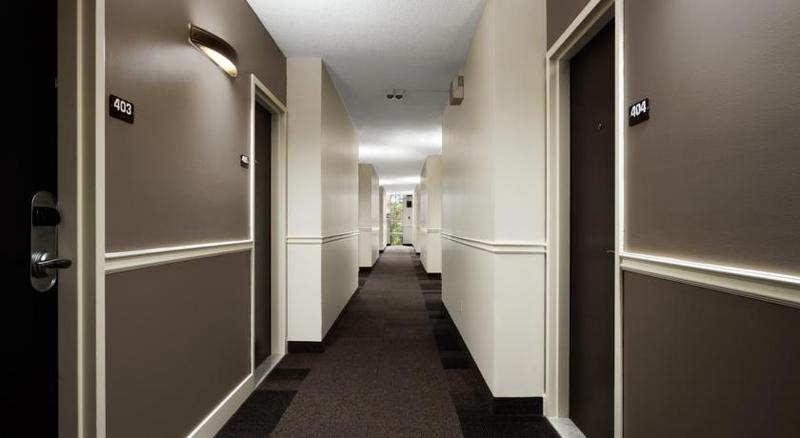 Studio 6 Downtown Toronto