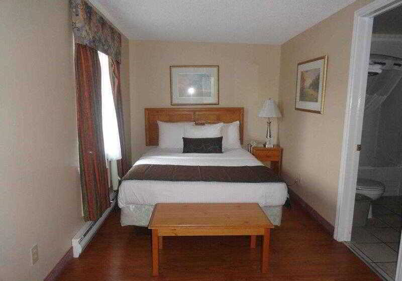 Super 8 By Wyndham Gananoque Country Squire Resort